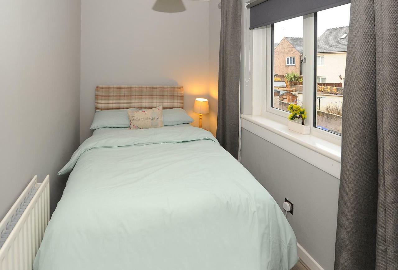 Three Bedroom Spacious House 스털링 외부 사진