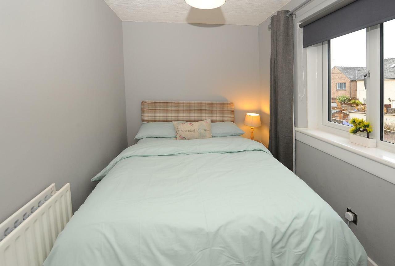 Three Bedroom Spacious House 스털링 외부 사진