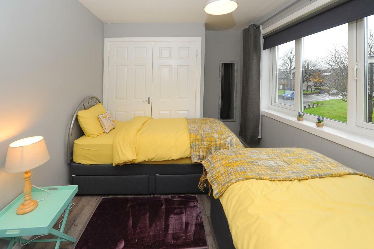 Three Bedroom Spacious House 스털링 외부 사진